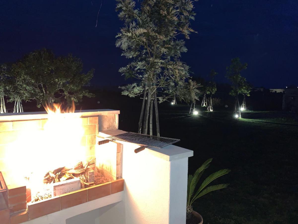 Masseria Capece Bed & Breakfast อุจจาโน ลาเคียซา ภายนอก รูปภาพ
